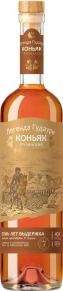 Коньяк Легенда Гудаури, 7 лет, 0.5 л (п/у)