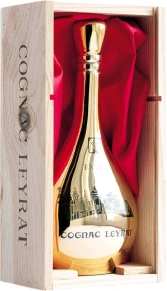 Коньяк Leyrat, Tres Vieux, 50 лет, 0.7 л (п/у)