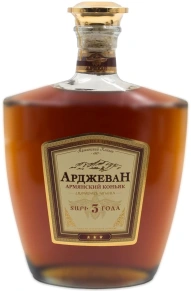 Коньяк Arjevan, 3 года, 0.5 л