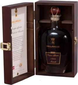 Граппа Affinata in botti da Marsala, Dellavalle, 11 лет, 0.7 л (п/у)
