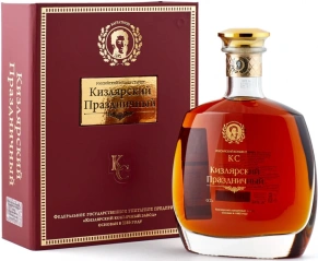 Коньяк Кизлярский Праздничный, KS, 17 лет, 0.7 л (п/у)