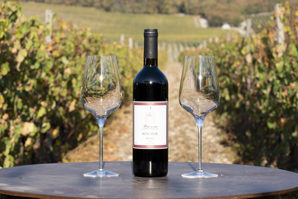 Вино Красное Доротенко.jpg