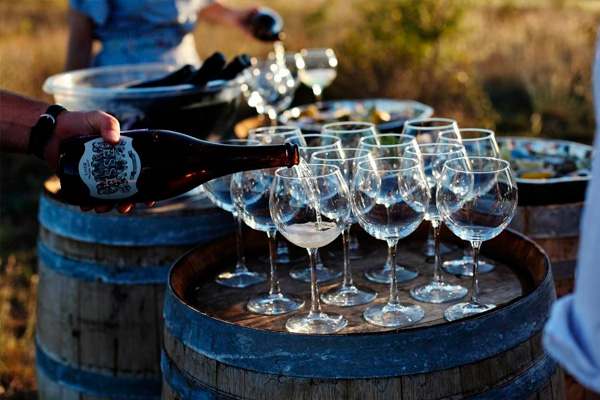 Вино-Ессе.jpg Вино-Ессе.jpg